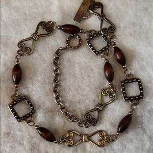 Elegant Multi-Color Chain Belt
